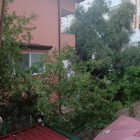 Zanzi Apartment *